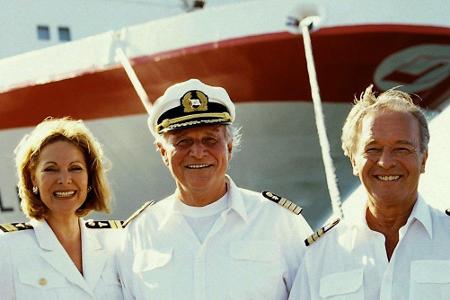 Von 1986 bis 2010 gehörte auch Dr. Schröder, gespielt von Horst Naumann (r.), zu 