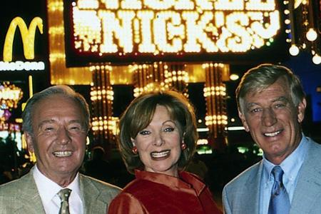 Die Crew der MS Deutschland genießt ihren Aufenthalt in Las Vegas (v.l.): die Schauspieler Horst Naumann, Heide Keller und S...