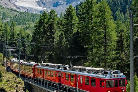Es muss nicht immer das Flugzeug oder das Auto sein - auch mit der Bahn lässt es sich wunderbar in den Urlaub fahren. Vor al... Es muss nicht immer das Flugzeug oder das Auto sein - auch mit der Bahn lässt es sich wunderbar in den Urlaub fahren. Vor al...