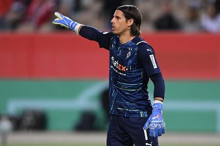 Starker Reflex gegen Lewandowskis Direktabnahme (14.). Noch stärker seine Parade gegen den Polen nur zehn Minuten später. Be...