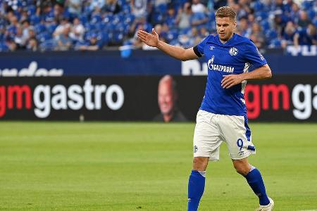 Zeigte einmal mehr seine unnachahmlichen Goalgetter-Qualitäten und brachte sein Team im Alleingang auf die Siegerstraße. Nut...