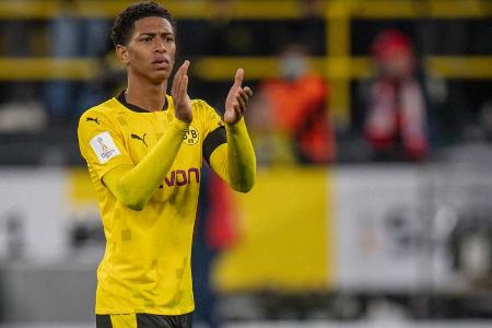 Noch der auffälligste Dortmunder! Vergab eine Topchance, als er aus elf Metern Freiburg-Keeper Flekken anschoss (11.). Köpft...