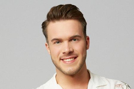 Maurice (22) aus Köln hatte sein Coming-out 2019 bei der Mr. Gay Germany Wahl. 