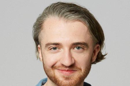 Ash (27) aus Berlin findet Schauspieler Zac Efron sexy. Der Programm-Manager einer Sofwarefirma hat bereits in fünf Ländern ...