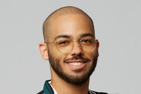 Corey (33) aus Berlin lebt nach dem Motto 