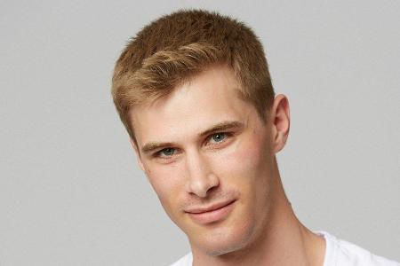 Lukas (23) aus Hamburg hat eine 