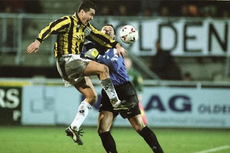 1998: Nikos Machlas (Vitesse) - 34 Tore