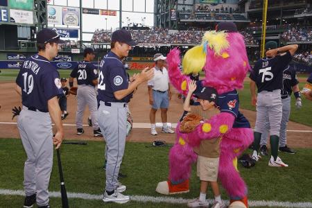 Einen Hauch von Sesamstraße versprüht 'Slider', das Maskottchen des Baseballteams Cleveland Guardians. Das pinke Wuscheltier...