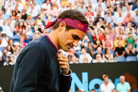 Nach einem Wohltätigkeitsmatch in Südafrika gegen Rafael Nadal lässt sich Roger Federer am Knie operieren, die lange Zeit we...
