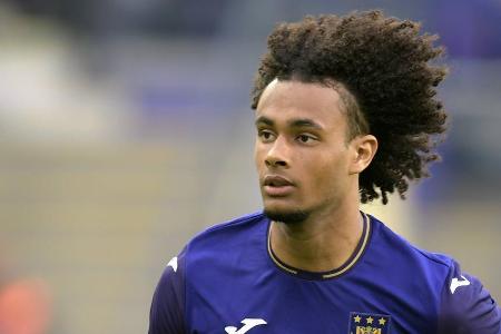 Flüchtete vor der großen Konkurrenz in der Münchner Offensive. Erlebte beim RSC Anderlecht einen Traumstart, als er sein Tea...