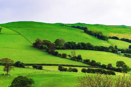 ... im Dorf Talybont-on-Usk in Powys, Wales, in der historischen Grafschaft Brecknockshire, Halt gemacht haben, während er T...