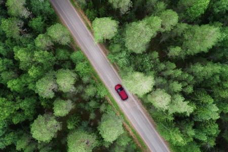 Nissan hat bereits 2017 in seinem Modell X-Trail serienmäßig eine Drohne zum Fahrzeug angeboten. In Zukunft könnten andere H...