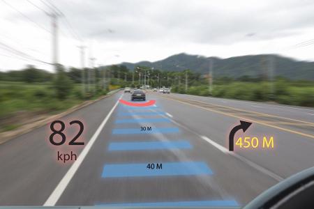 Ebenfalls noch in den Kinderschuhen steckt am Fahrzeugmarkt die Augmented Reality. Panasonic etwa arbeitet an einem ausgeklü...