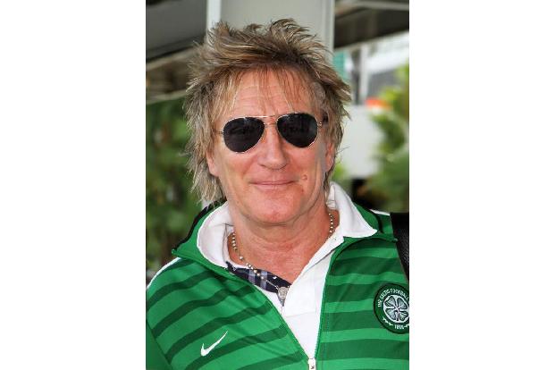 Auch Rod Stewart hat acht Kinder von fünf Frauen und er hat für ein Gleichgewicht gesorgt - vier Mädchen und vier Jungs dürf...