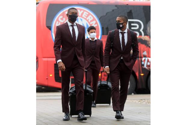 26.10.2020, FC Bayern Abflug nach Moskau, Flughafen Muenchen...