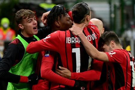 Italien: AC Mailand schließt zu Inter auf Italien: AC Mailand schließt zu Inter auf
