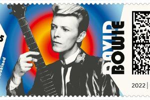 Er wäre 75 geworden: Deutsche Sonderbriefmarke für David Bowie
