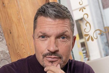 Schauspieler Hardy Krüger jr. (53) nimmt ebenfalls an der Tanzshow teil. Obwohl - oder gerade, weil ihn seine Frau für keine...
