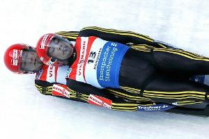 Rodeln: Eggert/Benecken stürzen - Wendl/Arlt siegen in Winterberg