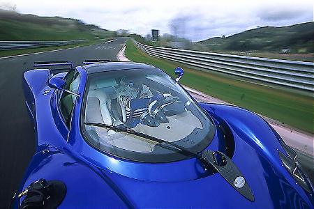 Im sport auto-Supertest hat der Pagani Zonda S die Nordschleife in 7.44 Minuten umrundet.