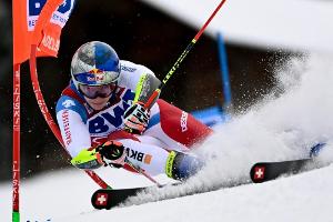 Riesenslalom in Adelboden: Odermatt siegt, Schmid scheidet aus