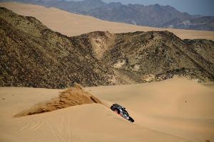Französischer Fahrer bei Rallye Dakar bei Explosion an Fahrzeug verletzt