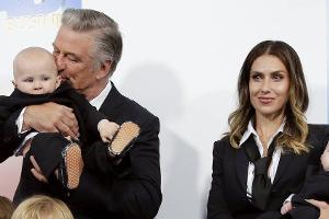 "Rust"-Tragödie: Alec Baldwin hat sich mit der Familie zurückgezogen