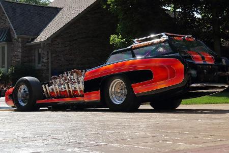 TV Tommy Ivo Showboat slingshot dragster Auktion vier V8