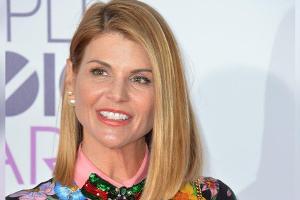 Lori Loughlin: Trailer kündigt Schauspiel-Comeback an