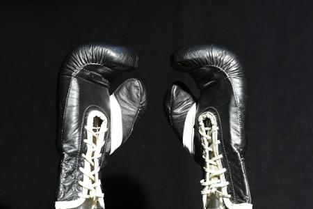 Serbien verbietet kosovarischen Boxern Einreise zur WM Serbien verbietet kosovarischen Boxern Einreise zur WM