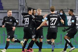 3: Liga: Magdeburg zieht davon - Saarbrücken und Mannheim patzen