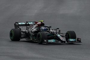Mercedes dominiert erstes Austin-Training, Strafe für Bottas