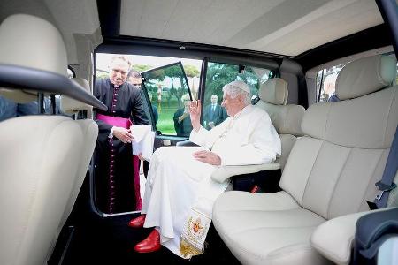Renault Kangoo Maxi Z.E. Papst Benedict