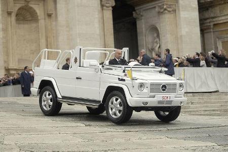 Mercedes spendierte Papst Benedikt XVI im Jahr 2007 ein neues Papamobil.