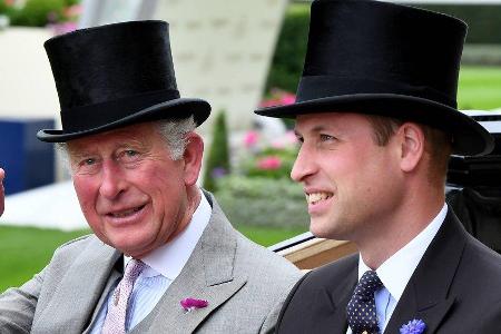 Prinz Charles und Prinz William beim Pferderennen in Ascot 2019.