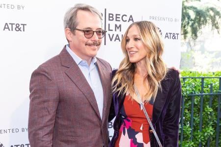 Sarah Jessica Parker ist aber vor allem eine Mode-Ikone. Und gemeinsam mit Ehemann Matthew Broderick (56) eines von Hollywoo...