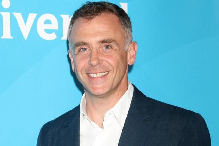 David Eigenberg rettet seit 2012 als Feuerwehrmann Christopher Herrmann Leben in der Dramaserie 