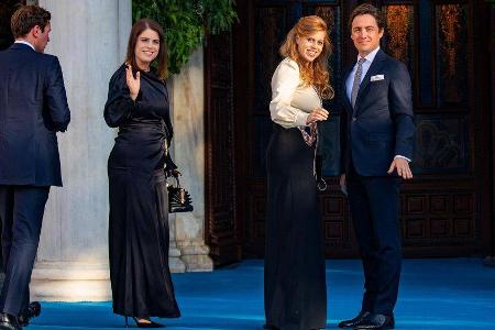 Jack Brooksbank, Prinzessin Eugenie, Prinzessin Beatrice und Edoardo Mapelli Mozzi (v.li.) besuchten gemeinsam eine Hochzeit.