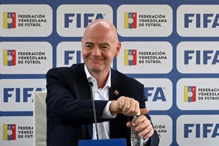 Infantino wirbt erneut für WM im Zwei-Jahres-Rhythmus