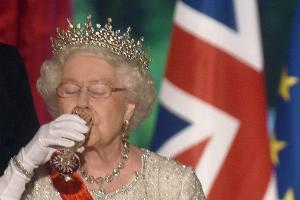 Ärzte verbieten Queen Elizabeth II. ihren Lieblingsdrink