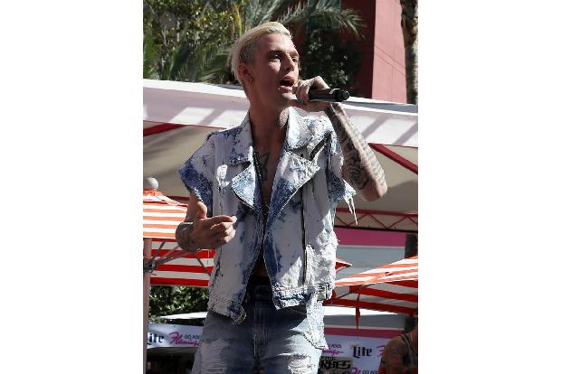 Dass Aaron Carter einen großen Bruder hat, wissen die meisten. Nick Carter machte schließlich als Mitglied der Boyband Backs...