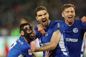 2. Liga: Schalke siegt spät - Verfolgerduell ohne Sieger