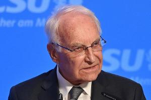 Ex-Ministerpräsident Edmund Stoiber hat sich mit Corona infiziert