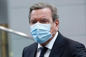 "Geht gar nicht": Altkanzler Schröder kritisiert Impfskeptiker Kimmich