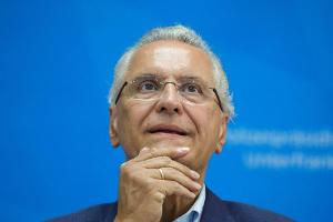 Innenminister Herrmann zu Kimmich: "Sportler sollten mit gutem Beispiel vorangehen"