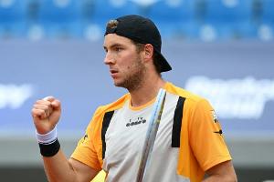 Struff im Halbfinale von St. Petersburg