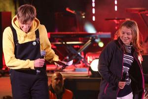 Greta Thunberg: Überraschende Gesangseinlage bei Konzert in Stockholm