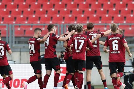 Erfolg in Dresden: FCN weiter ungeschlagen Erfolg in Dresden: FCN weiter ungeschlagen