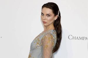 Liliana Matthäus setzt ihren Babybauch gekonnt in Szene