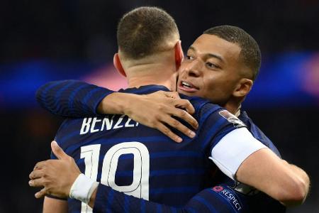 Nach Mbappe-Gala: Frankreich bucht WM-Ticket Nach Mbappe-Gala: Frankreich bucht WM-Ticket